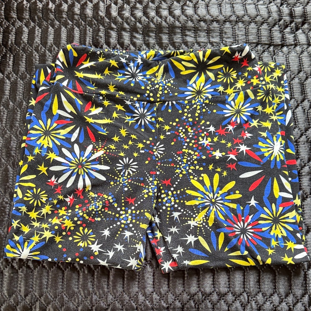 LulaRoe Firework Leggings